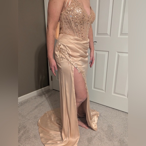 NEW  FORMAL SLEEVELESS SHEATH STRAPLESS DRESS EMBROIDERED WITH SEQUINS NX F1466 - Picture 11 of 14